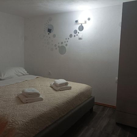 Βαχος Rooms 5 Tseratsia Экстерьер фото